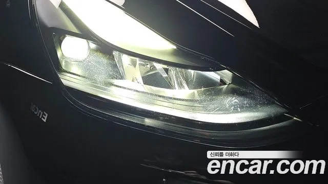 Tesla Model Y — Фото автомобиля 7