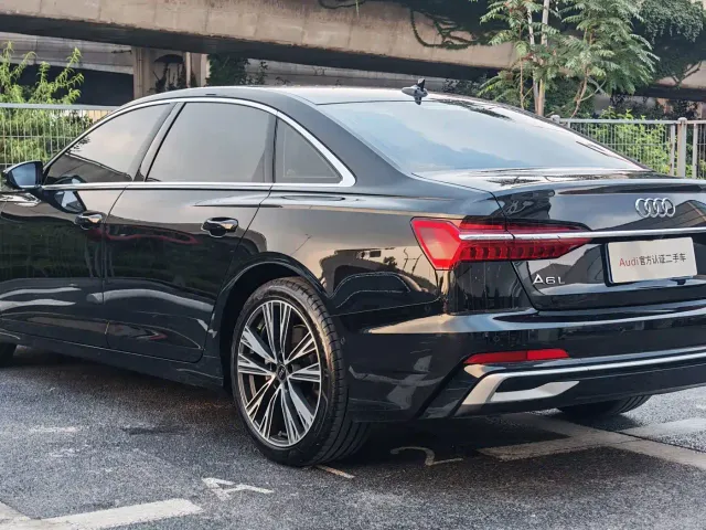 Audi A6L — Фото автомобиля 4