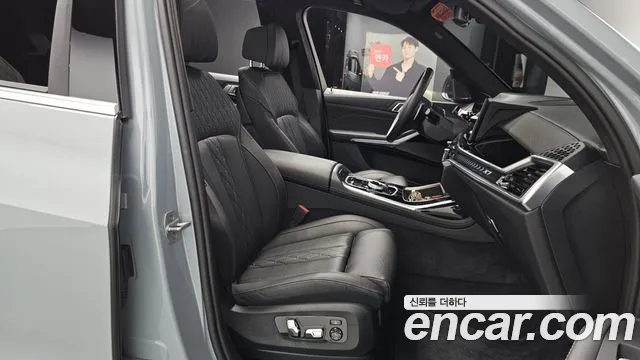 BMW X7 — Фото автомобиля 7