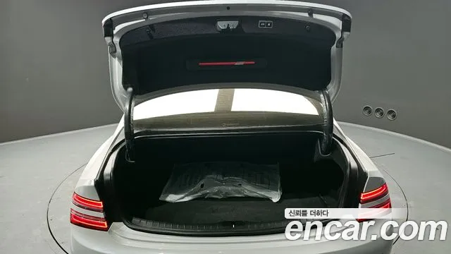Genesis G80 Бензин 2.5 турбо AWD — Фото автомобиля 20