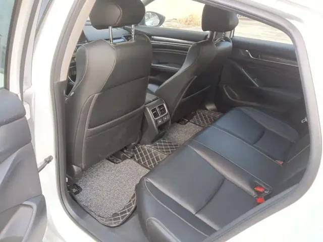 Honda Accord — Фото автомобиля 13