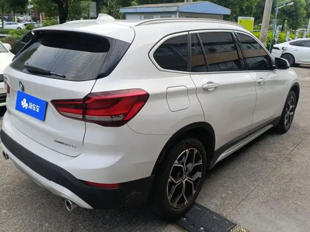 BMW X1 — Фото автомобиля 3