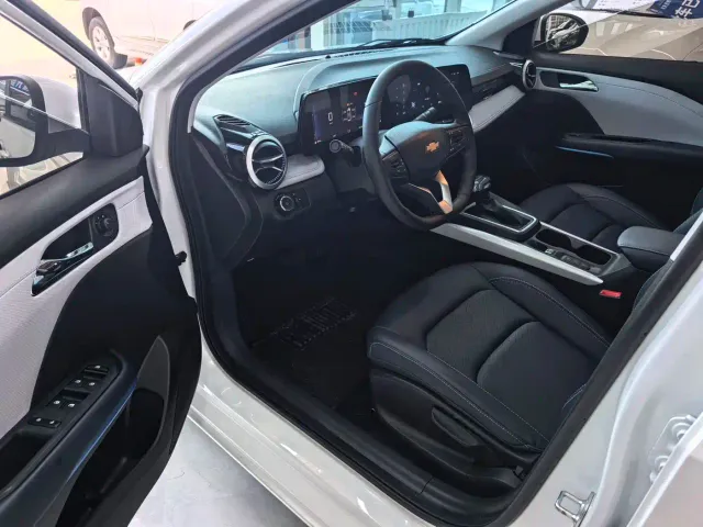 Chevrolet Monza — Фото автомобиля 7