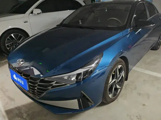 Hyundai Elantra — Фото автомобиля 2