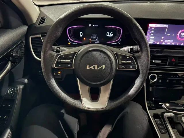 Kia Seltos — Фото автомобиля 12