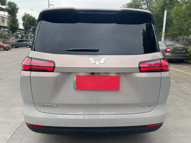 Wuling Starlight 730 — Фото автомобиля 8