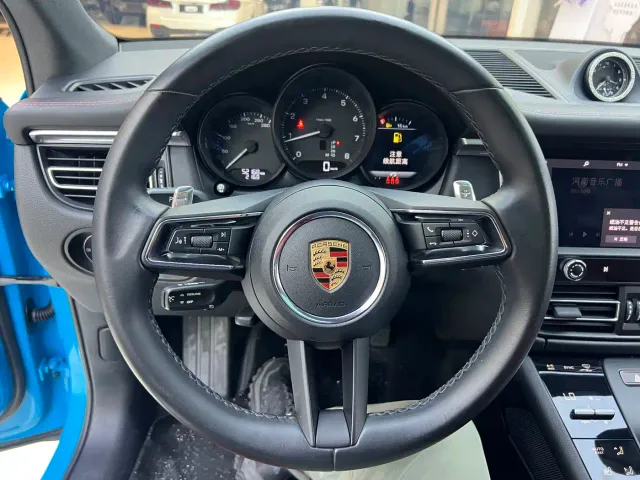Porsche Macan — Фото автомобиля 20