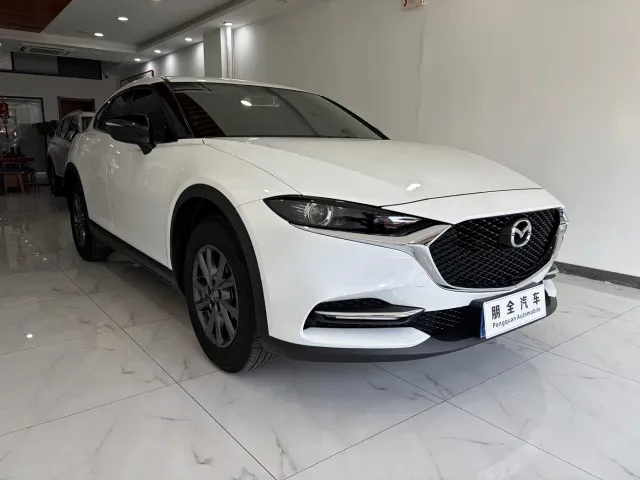 Mazda CX-4 — Фото автомобиля 3