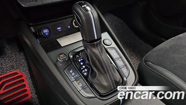 Hyundai Kona Kona (New) — Фото автомобиля 8