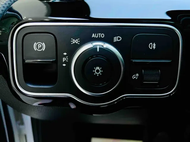 Mercedes-Benz A-Class — Фото автомобиля 20