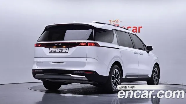 Фотография автомобиля — Kia Carnival Generation 4