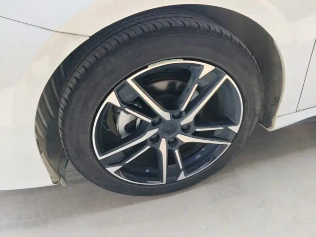 Geely Binrui — Фото автомобиля 22
