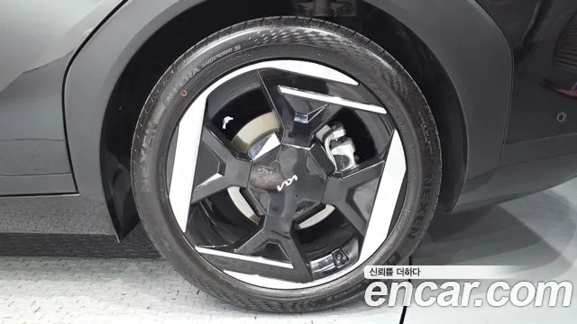 Kia EV4 — Фото автомобиля 21