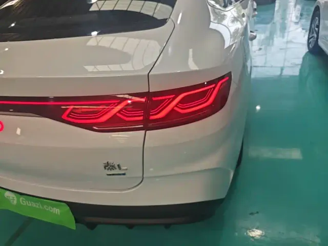 BYD Qin L — Фото автомобиля 7