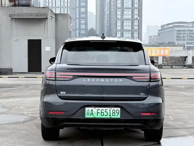 Leapmotor C11 — Фото автомобиля 16