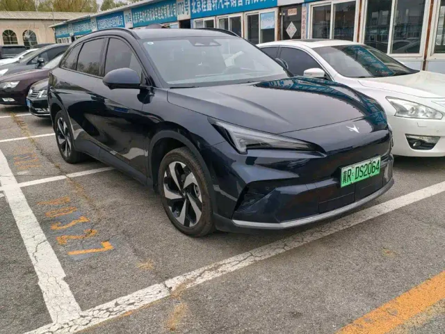 Arcfox Alpha T5 — Фото автомобиля 3