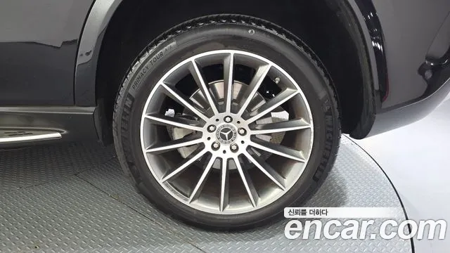 Mercedes-Benz GLE-Class — Фото автомобиля 18