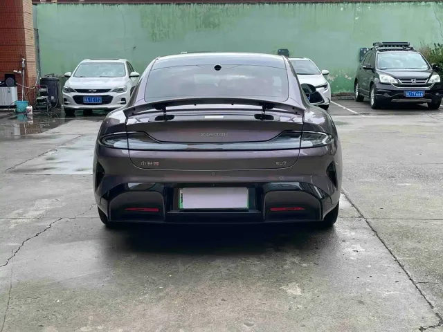 Xiaomi SU7 — Фото автомобиля 5
