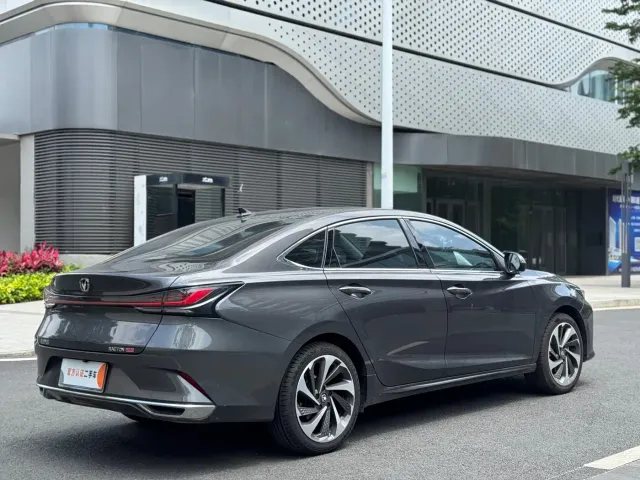 Changan Raeton Plus — Фото автомобиля 4