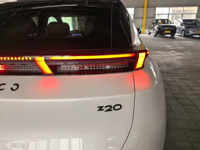 Lynk & Co Z20 — Фото автомобиля 7