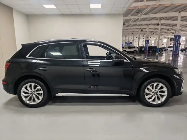 Audi Q5L — Фото автомобиля 18