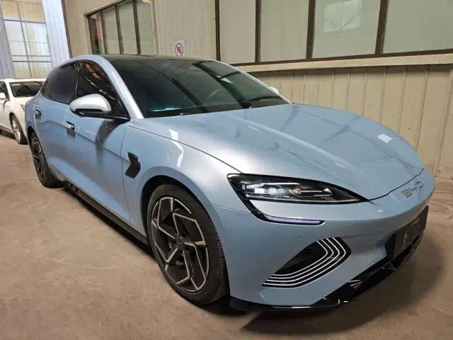 BYD Seal — Фото автомобиля 3