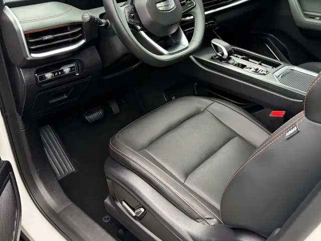 Geely Haoyue L — Фото автомобиля 12