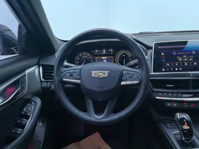 Cadillac CT5 — Фото автомобиля 15