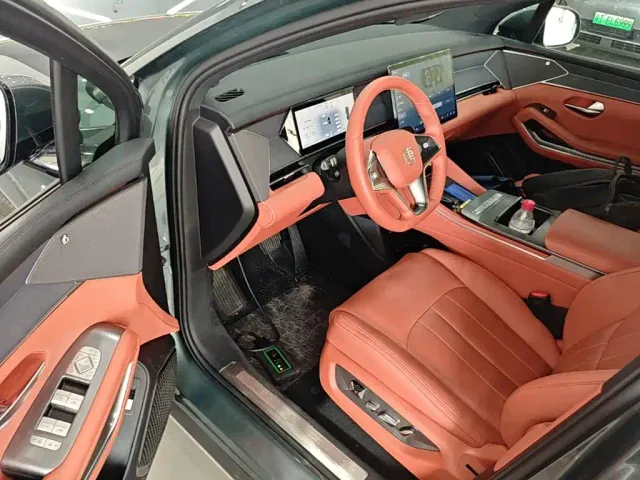 BYD Tang L — Фото автомобиля 15