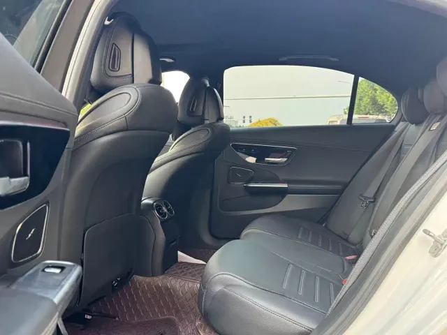 Mercedes-Benz C-Class — Фото автомобиля 5