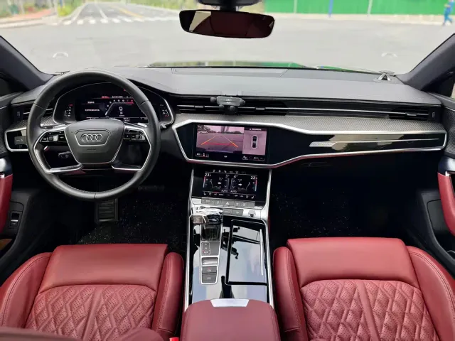 Audi A7L — Фото автомобиля 16