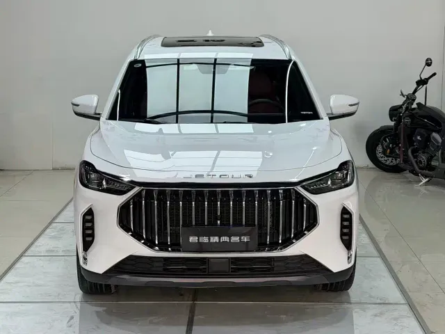 Jetour X70 Plus — Фото автомобиля 2