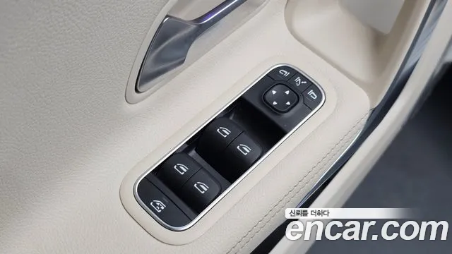Mercedes-Benz A-Class — Фото автомобиля 29