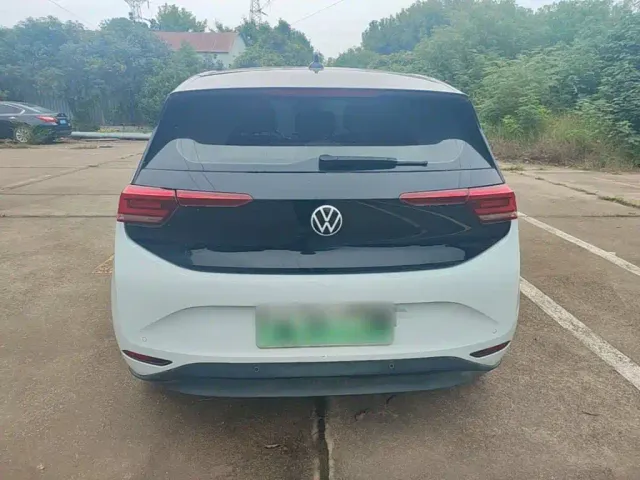 Volkswagen ID.3 — Фото автомобиля 3