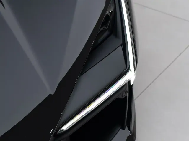 Lamborghini Revuelto — Фото автомобиля 18