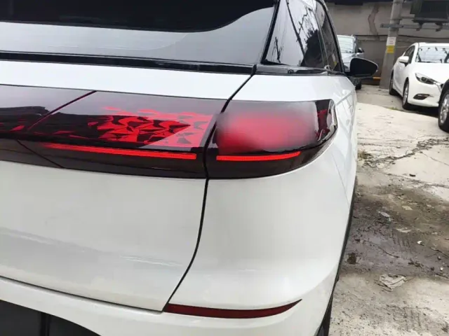 Xpeng G3 — Фото автомобиля 7