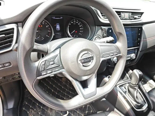 Nissan Qashqai — Фото автомобиля 10