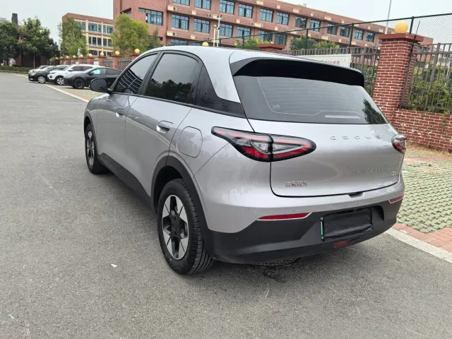 Geely Starry Wish — Фото автомобиля 8