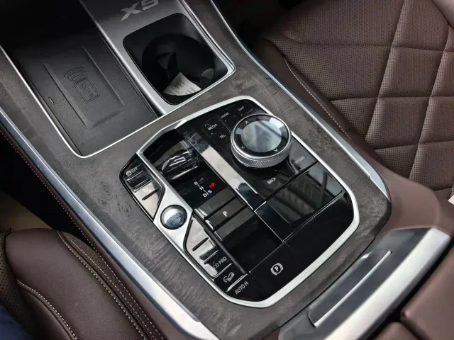 BMW X5 — Фото автомобиля 10