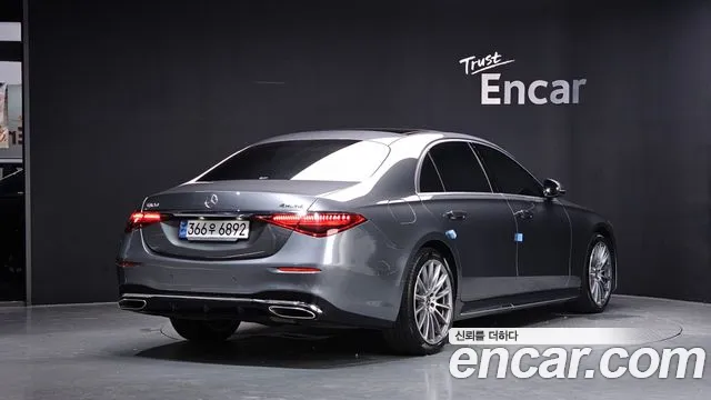 Mercedes-Benz S-Class — Фото автомобиля 2