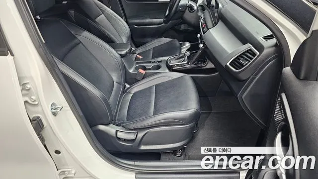 Kia Seltos New — Фото автомобиля 16