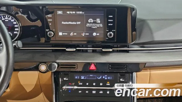 Kia Canival Carnival 4 поколение Бензин 9 мест Noblesse — Фото автомобиля 17