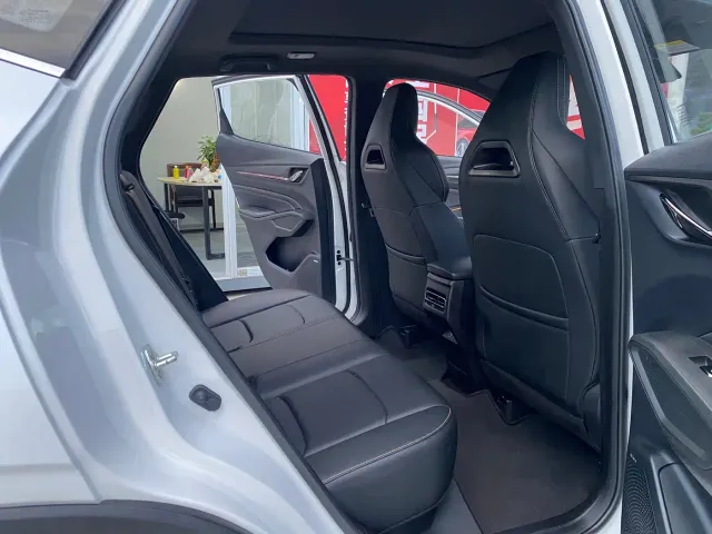 Changan X5 Plus — Фото автомобиля 12