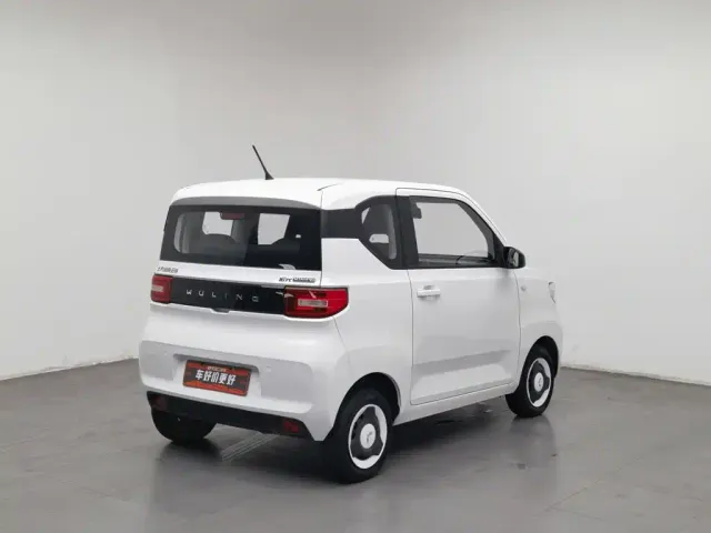 Wuling Hongguang Mini EV — Фото автомобиля 2