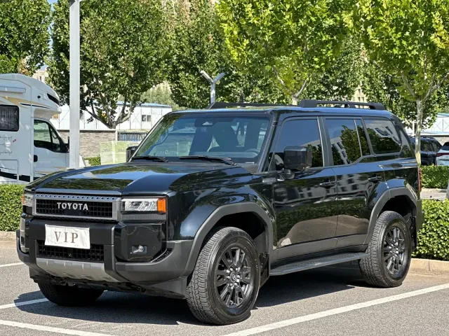 Фотография автомобиля — Toyota Prado