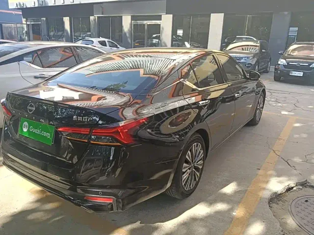 Nissan Teana — Фото автомобиля 6