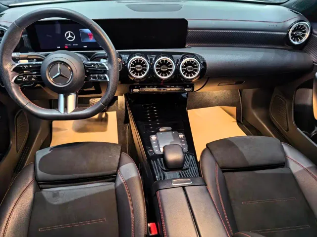 Mercedes-Benz A-Class — Фото автомобиля 7