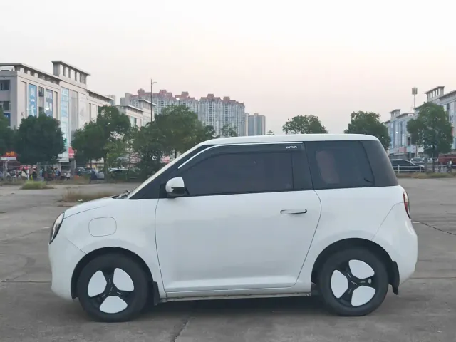 Changan Lumin — Фото автомобиля 15