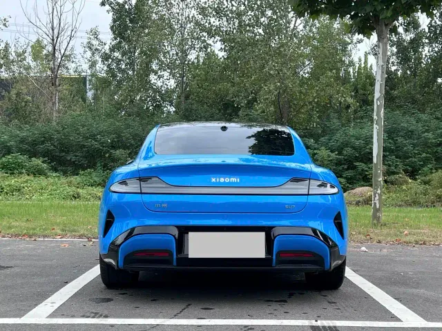 Xiaomi SU7 — Фото автомобиля 17