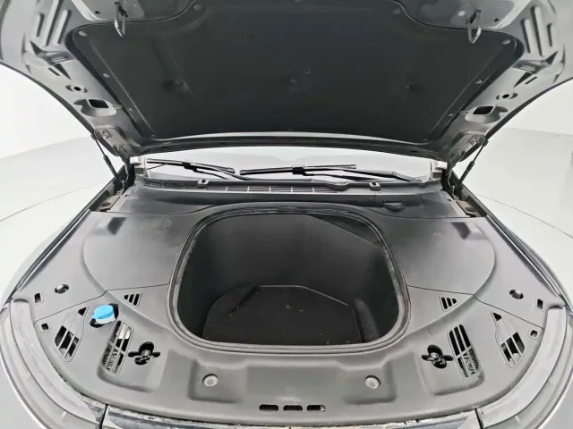 Xpeng P7 — Фото автомобиля 7